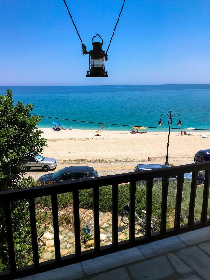 Papa Nero Beach House Agios Ioannis  المظهر الخارجي الصورة